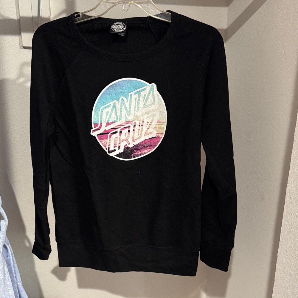 Santa Cruz Black and Blue Graphic Tee Medium